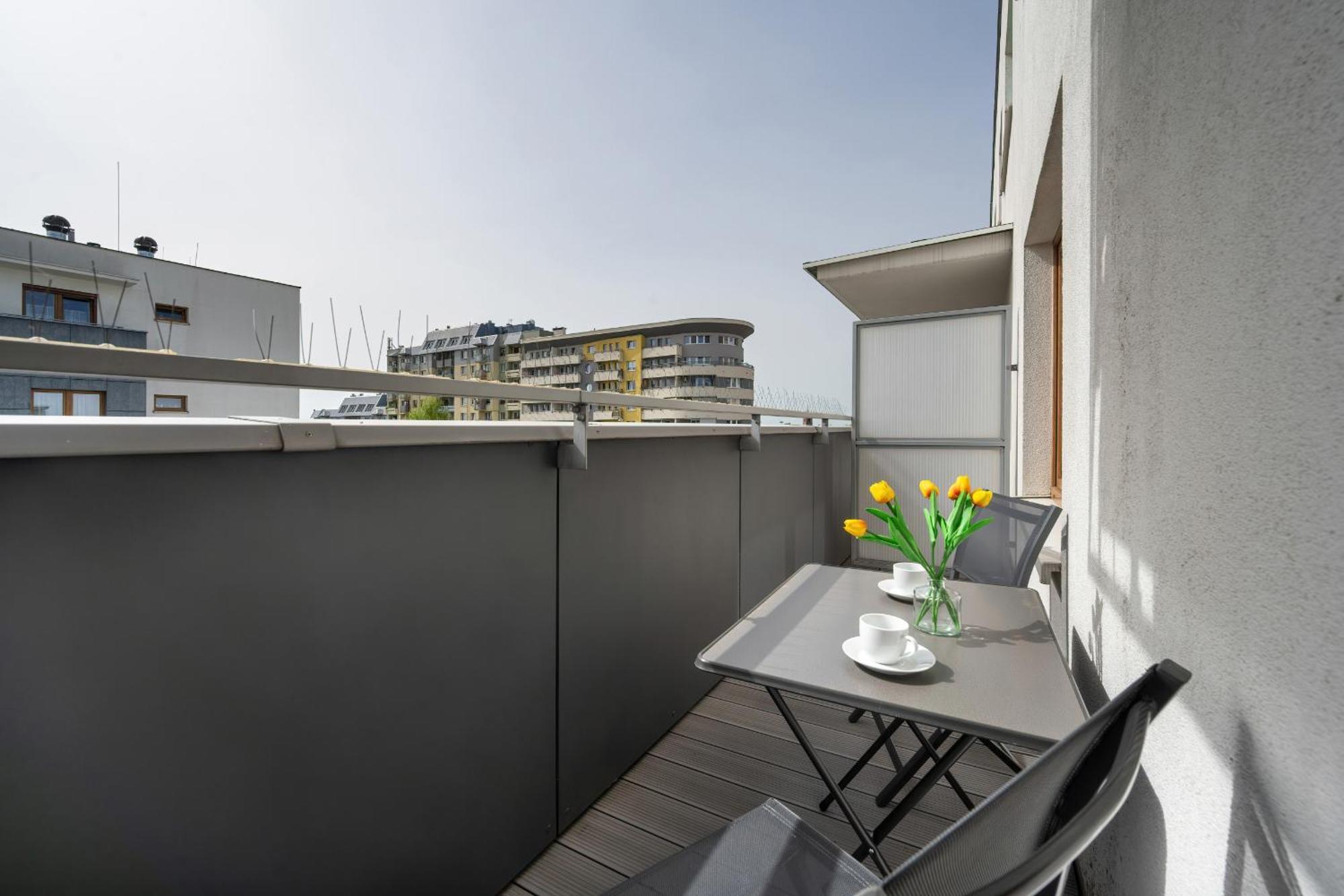 Apartment Beautiful With A Spacious Balcony In By Renters Wroclaw